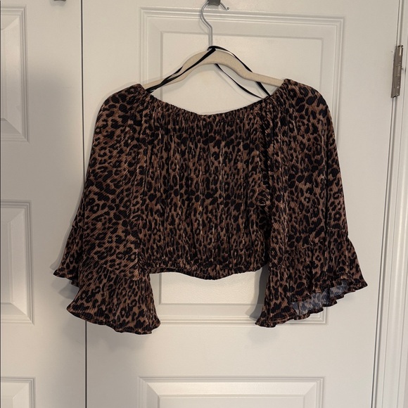 She + Sky Animal Print Flared Sleeve Blouse - Picture 2 of 6